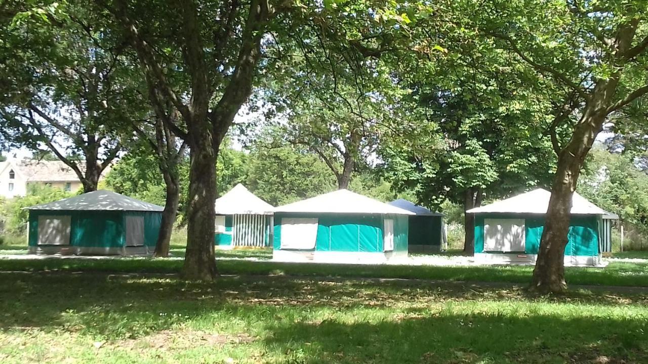 Hotel Camping Les Ombrages De L'Adour Aire-sur-lʼAdour Zewnętrze zdjęcie